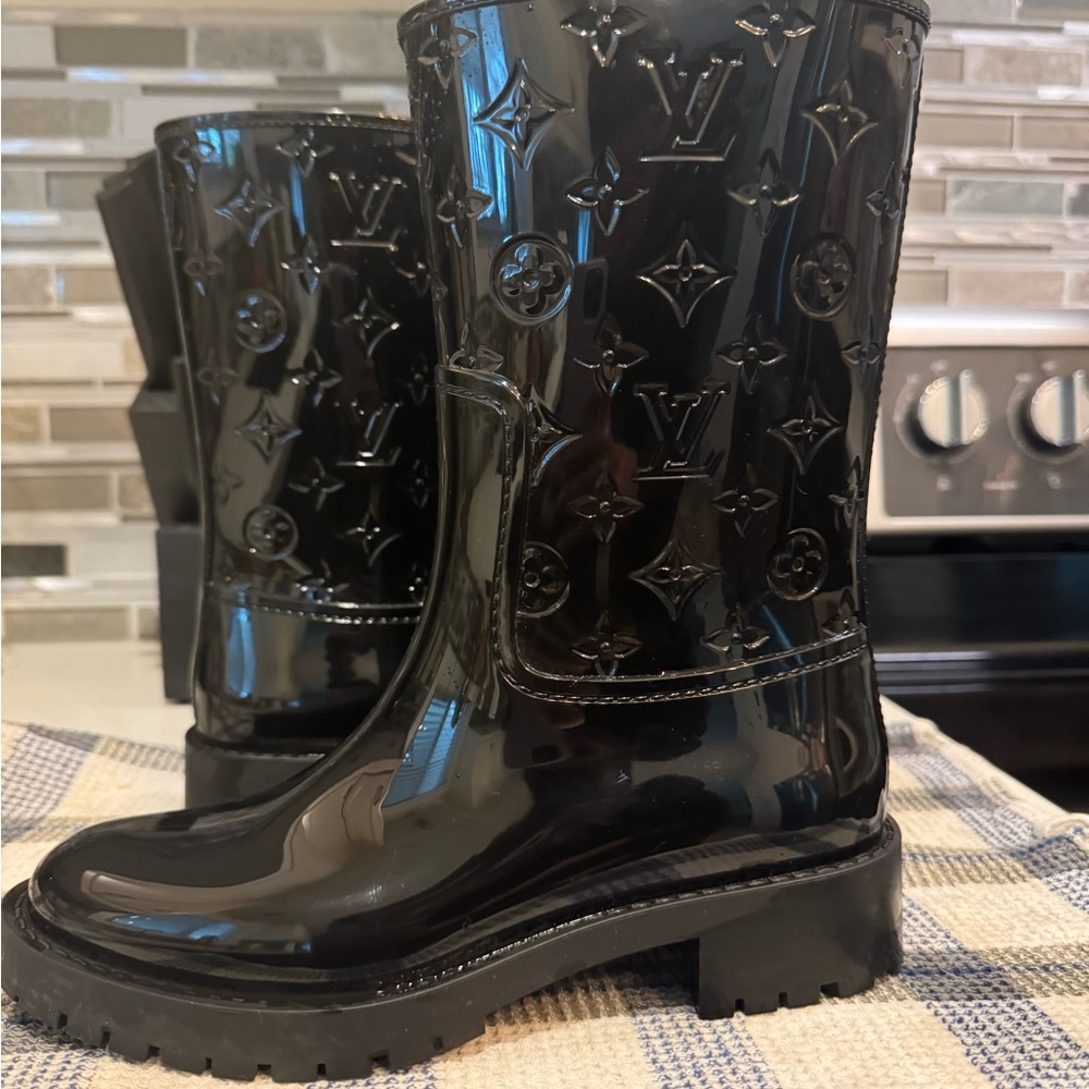 Authentic LV gum boots